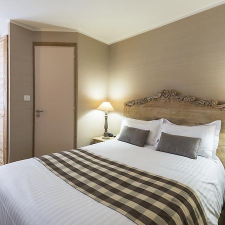 La Couronne Hotell Jougne Eksteriør bilde